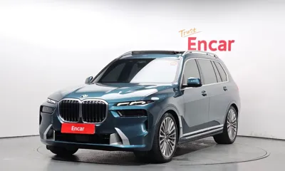 BMW X7 · 2023 год