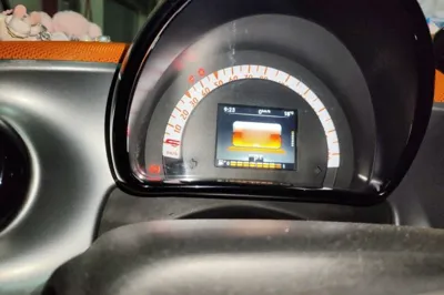 Smart Fortwo 2015, 82000 км, за 51997.67 CNY - фото 10