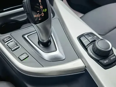 BMW 3 Series 2015, 118400 км, за 49800 CNY - фото 13