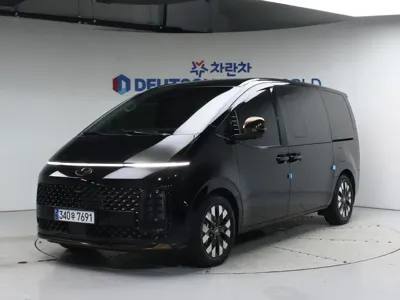 Hyundai Staria · 2024 год