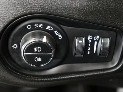 Jeep Renegade 2018, 94231 км, за 9500000 KRW - фото 11