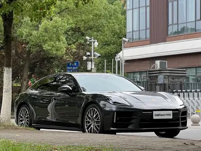 Porsche Panamera 2024, 8400 км, за 978000 CNY - фото 3
