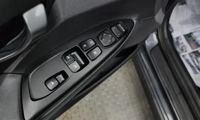 Hyundai Veloster 2018, 158865 км, за 8900000 KRW - фото 12