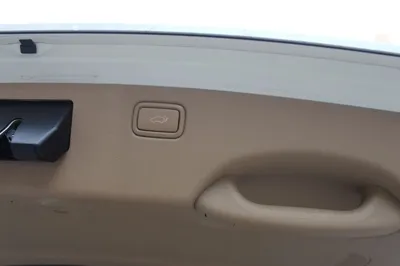 Kia Canival 2016, 129600 км, за 15500000 KRW - фото 18