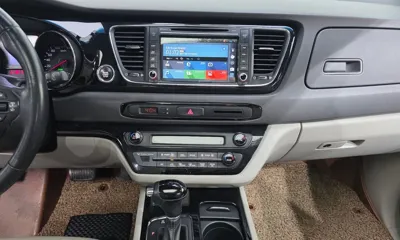 Kia Canival 2016, 146464 км, за 10800000 KRW - фото 15