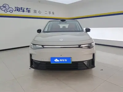 Leapmotor Leapmotor C10 2025, 9200 км, за 118800 CNY