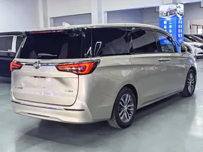 Buick GL8 2022, 65000 км, за 172800 CNY