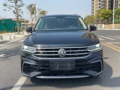 Volkswagen Tiguan L 2021, 50000 км, за 99800 CNY