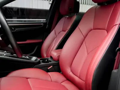 Porsche Macan 2022, 30000 км, за 277900 CNY