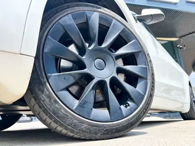Tesla Model Y 2024, 44000 км, за 176800 CNY - фото 12