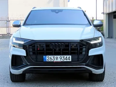 Audi SQ8 · 2021 год