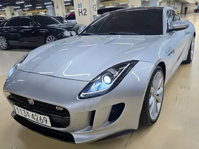 Jaguar F-Type · 2017 год