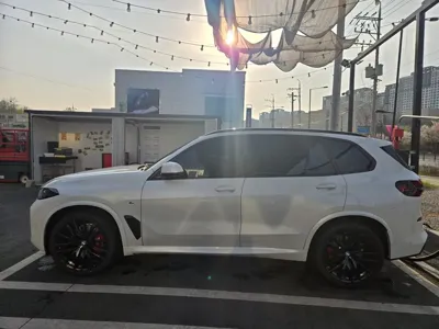 BMW X5 2026, 4000 км, за 139000000 KRW