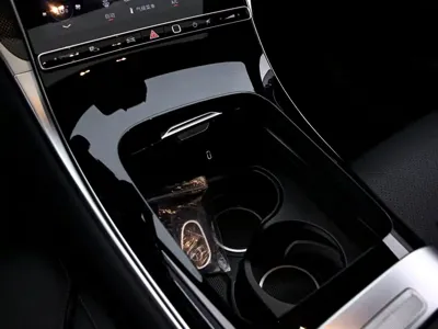 Mercedes-Benz GLC Coupe 2025, 24500 км, за 288000 CNY - фото 9