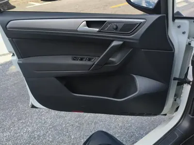 Volkswagen Golf Sportsvan 2018, 27700 км, за 49500 CNY - фото 7