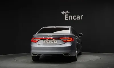 Hyundai Grandeur 2015, 100139 км, за 7700000 KRW - фото 4