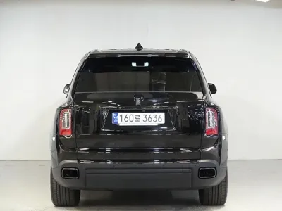 Rolls-Royce Cullinan 2024, 7900 км, за 599000000 KRW