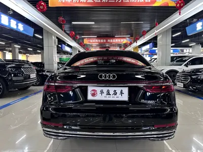 Audi A8 2023, 150000 км, за 599800 CNY - фото 8