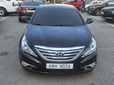 Hyundai Sonata 2013, 211000 км, за 2990000 KRW