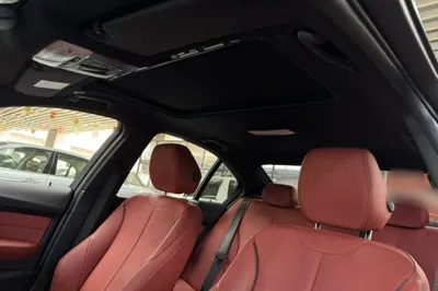 BMW 3 Series 2017, 52800 км, за 139231.12 CNY - фото 17