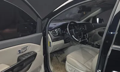 Kia Canival 2019, 157765 км, за 10000000 KRW - фото 10