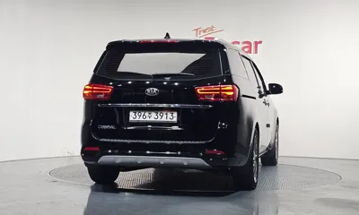 Kia Canival 2019, 182403 км, за 9900000 KRW