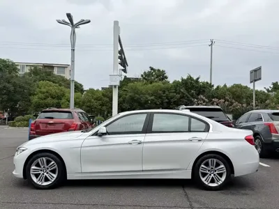 BMW 3 Series 2018, 90000 км, за 58500 CNY