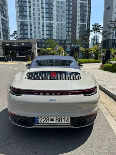 Porsche 911 2023, 9000 км, за 188000000 KRW