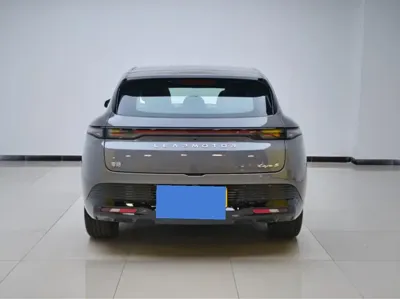 Leapmotor 零跑Lafa5 2025, 7600 км, за 94800 CNY