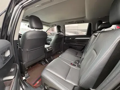 Toyota Highlander 2020, 70000 км, за 125800 CNY - фото 6