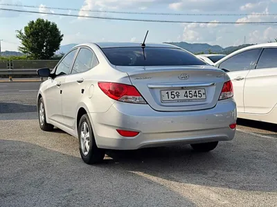 Hyundai Accent 2015, 188572 км, за 4000000 KRW - фото 6
