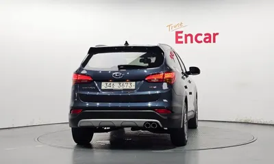 Hyundai Santafe 2015, 168619 км, за 7500000 KRW