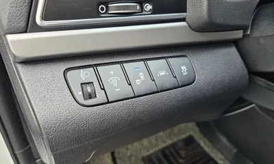 Hyundai Avante 2018, 61662 км, за 14500000 KRW - фото 16
