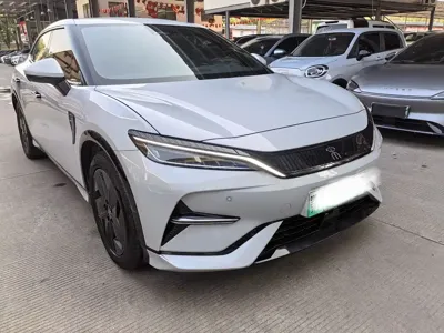 BYD L EV 2024, 30000 км, за 102500 CNY