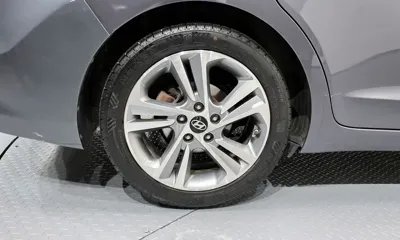Hyundai Avante 2018, 162302 км, за 7400000 KRW - фото 5