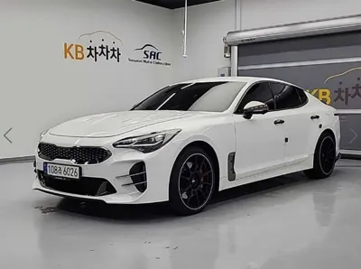 Kia Stinger · 2022 год
