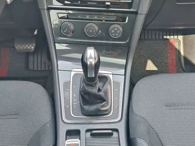 Volkswagen Golf 2018, 83000 км, за 55800 CNY - фото 11