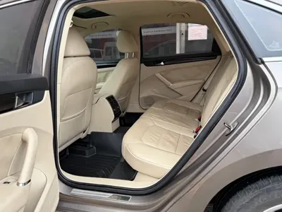 Volkswagen Passat 2012, 190000 км, за 23800 CNY