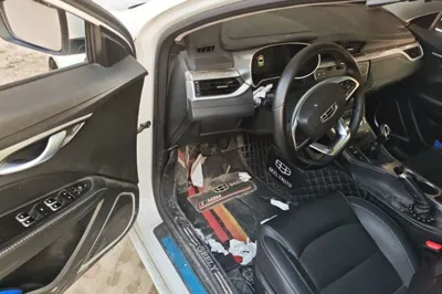 Geely Auto Emgrand 2019, 170800 км, за 34336.54 CNY - фото 9