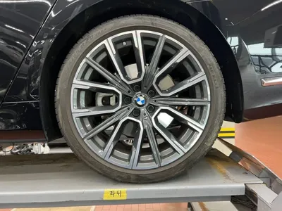 BMW 7-Series 2021, 32968 км, за 64000000 KRW