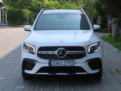 Mercedes-Benz GLB-Class · 2023 год
