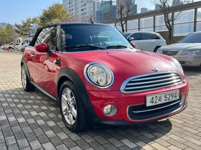 MINI Cooper Convertible 2015, 100000 км, за 5700000 KRW