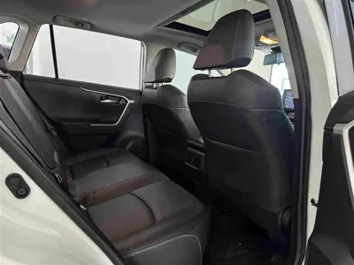 Toyota RAV4 2022, 13000 км, за 106800 CNY - фото 12
