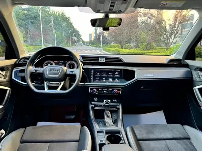Audi Q3 2023, 26800 км, за 202800 CNY - фото 18