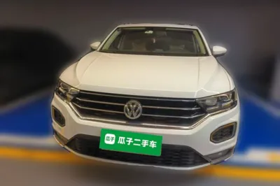 Volkswagen T-Roc 2018, 74100 км, за 58503.32 CNY