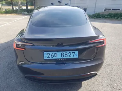 Tesla Model 3 2025, 11466 км, за 32400000 KRW