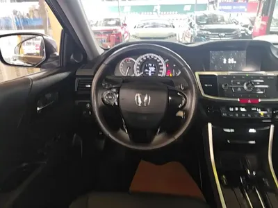 Honda Accord 2017, 156900 км, за 56300 CNY - фото 11