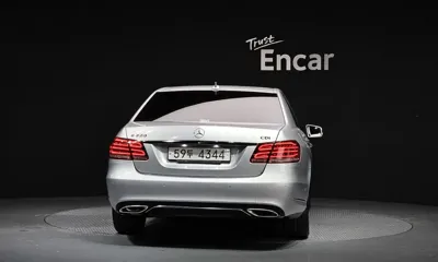 Mercedes-Benz E-Class 2014, 153108 км, за 8990000 KRW - фото 4