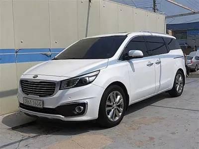 Kia Canival · 2017 год