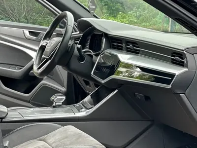 Audi A6L 2021, 100000 км, за 169800 CNY - фото 4